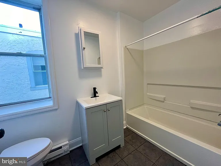 4417 Walnut St #3F — Photo 18