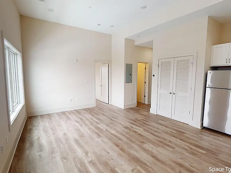 917 Sheridan St NW #2 — Photo 4
