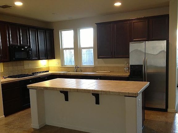 5th image of 3439 Soda Way