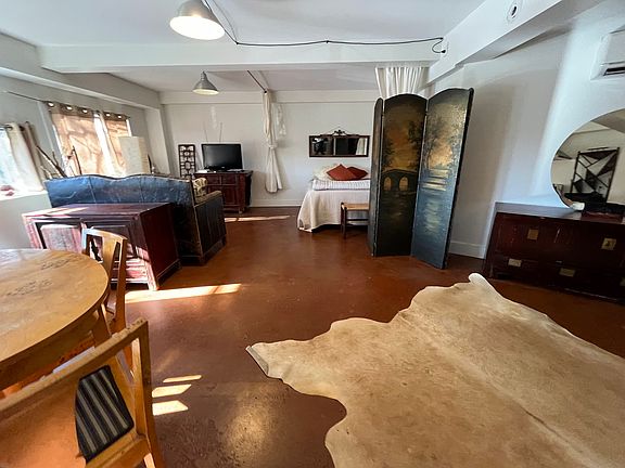 3rd image of 333 2nd St SE #115