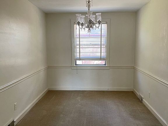 5th image of 115 Tyler Cres W Unit 4