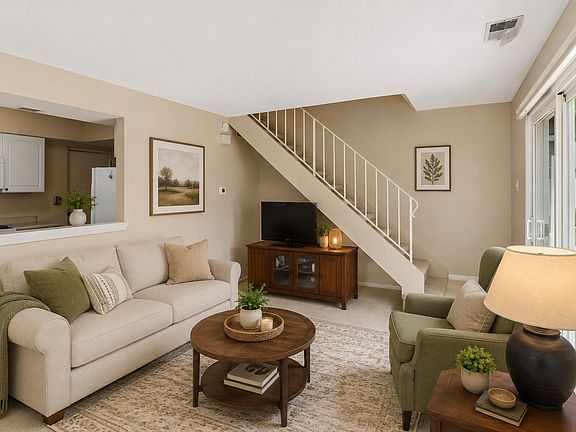 2nd image of 1237 Oboe Ct