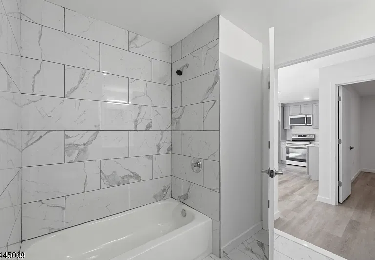 566 Springfield Ave #201 — Photo 9