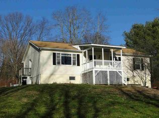 9 Old Orchard Ln, Millbrook, NY 12545