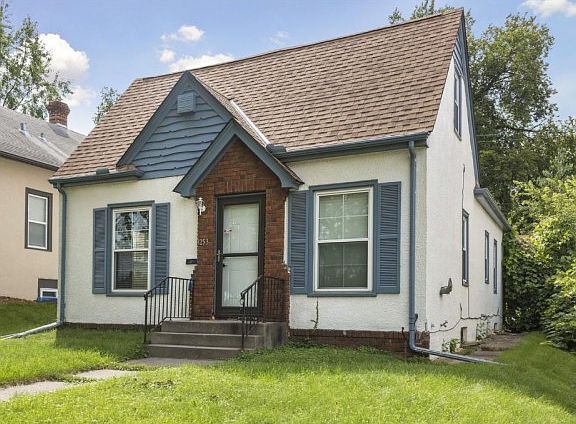 2nd image of 3253 Russell Ave N