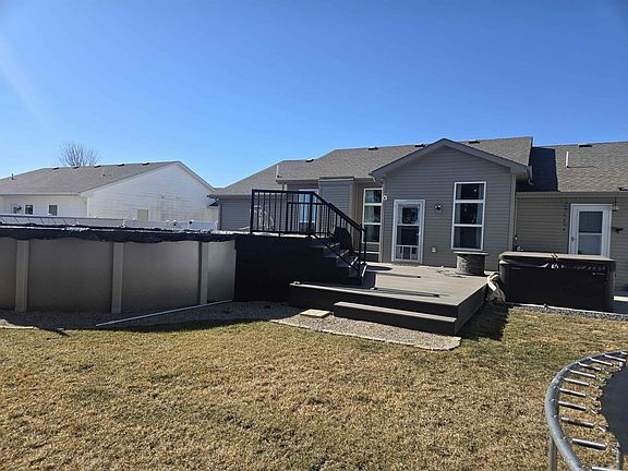 4th image of 2730 McCann Dr