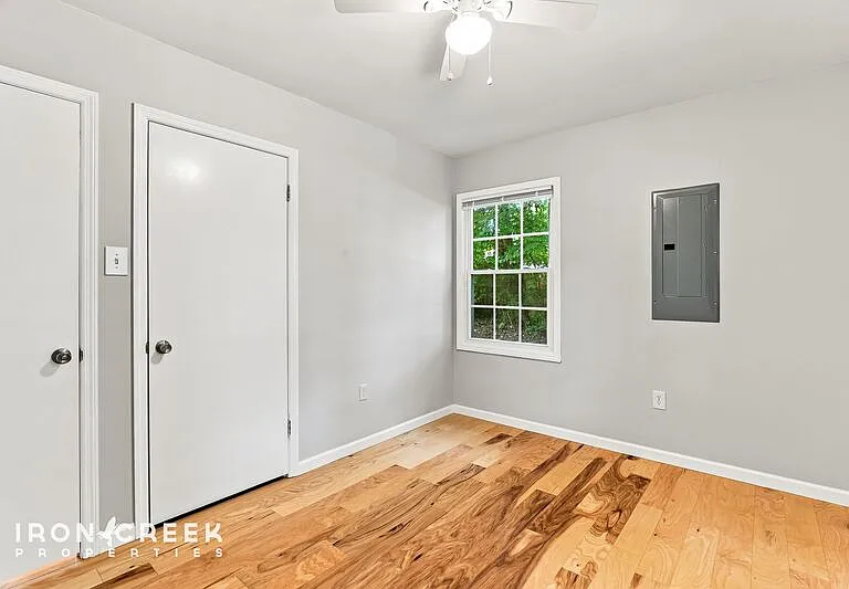 16 King Arthur Pl — Photo 17