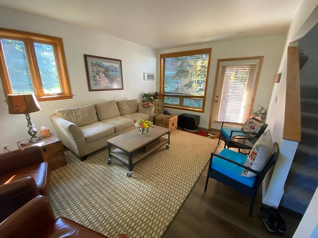 4850 Meadow Loop Rd — Photo 4