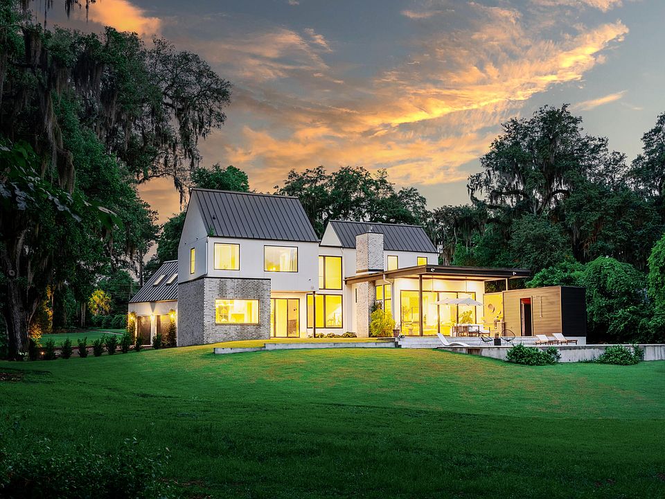 1st image of 336 Coinbow Dr