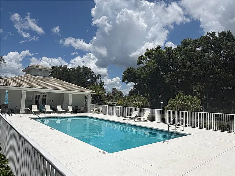 600 Gardens Edge Dr #633 — Photo 33