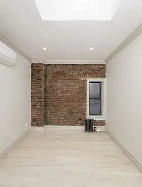 161 W 4th St #2F — Photo 9