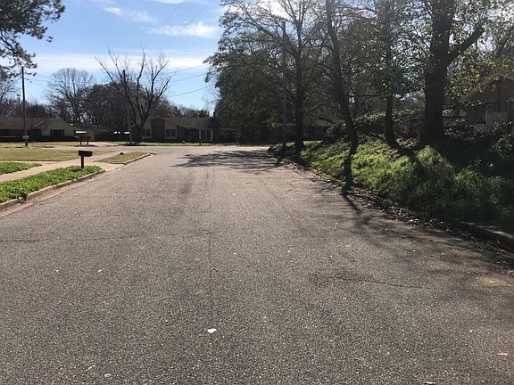 5th image of 2668 Green Oaks Dr