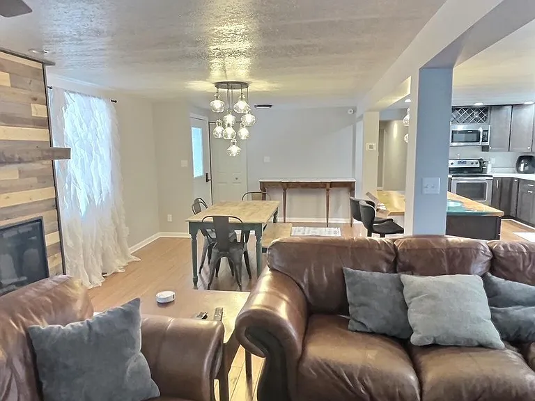 437 New Castle St — Photo 6