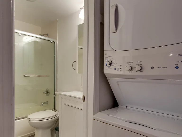 291 Pacific St #2 — Photo 9