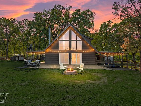 2nd image of 4997 Carbondale Rd