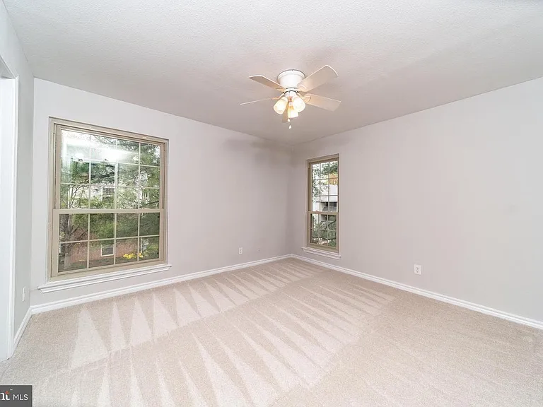 3920 Penderview Dr — Photo 11