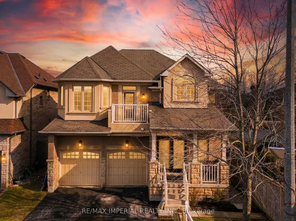 2252 Pine Glen Rd, Oakville, ON L6M 0G5