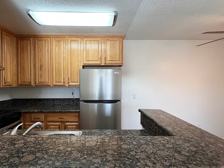Florida Street Apartments — Photo 22