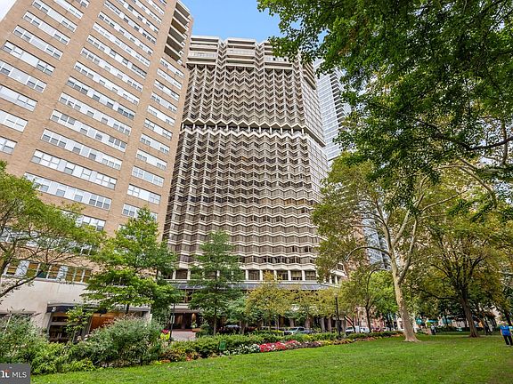 2nd image of 202 W Rittenhouse Sq #2608