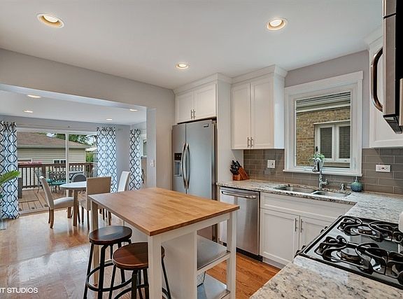 4th image of 4225 N Parkside Ave