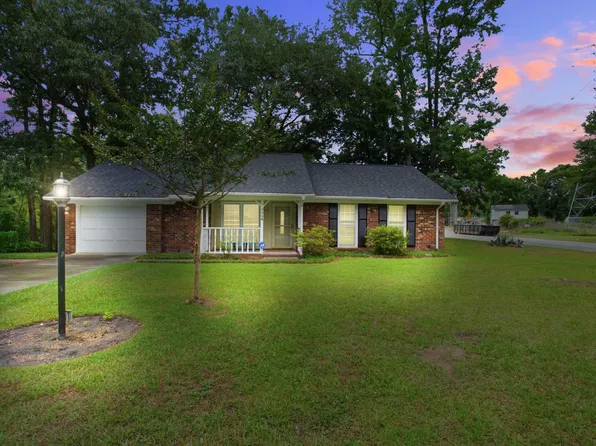 7754 Ginger Ln, North Charleston, SC 29420