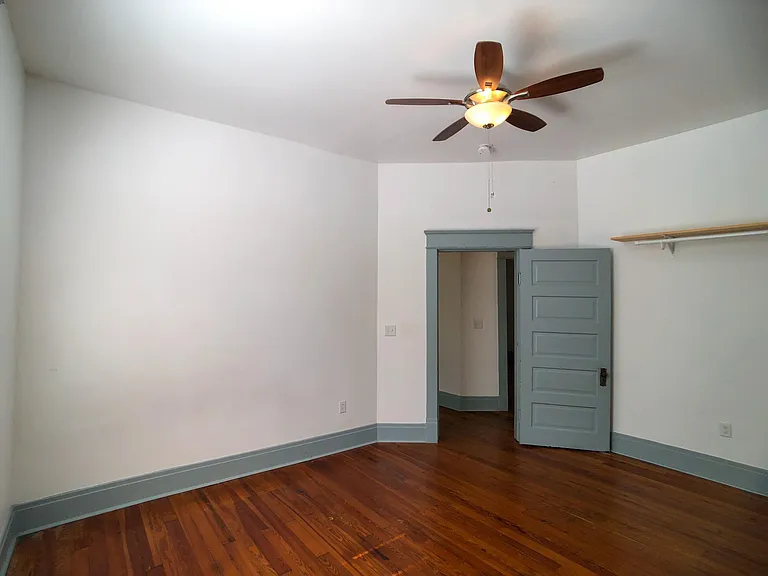 1813 Elliott Ave — Photo 7