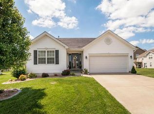 806 Cone Flower Dr, Waterloo, IL 62298