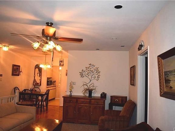 2nd image of 224-14 Kingsbury Aly #A