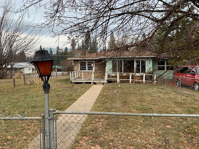 1st image of 313 1st St