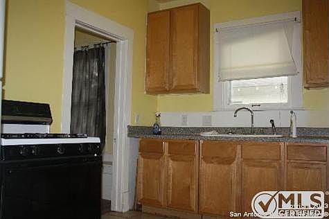 5th image of 931 W Lynwood Ave