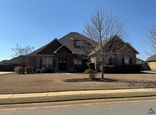 213 Woodlands Blvd, Kathleen, GA 31047