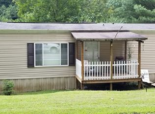 11462 Duck Rd, Ivydale, WV 25113