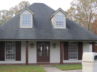 201 Camberly Cir, Lafayette, LA 70508