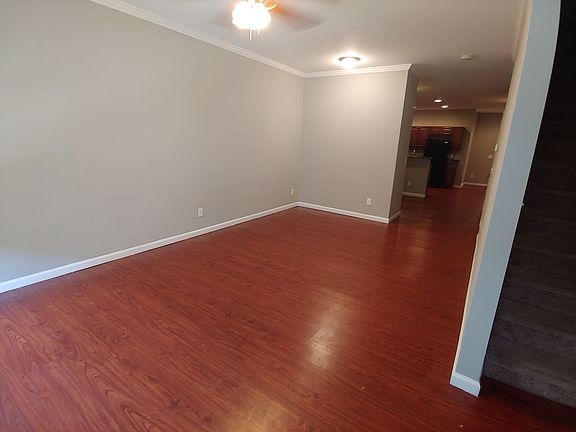 4th image of 4968 West St
