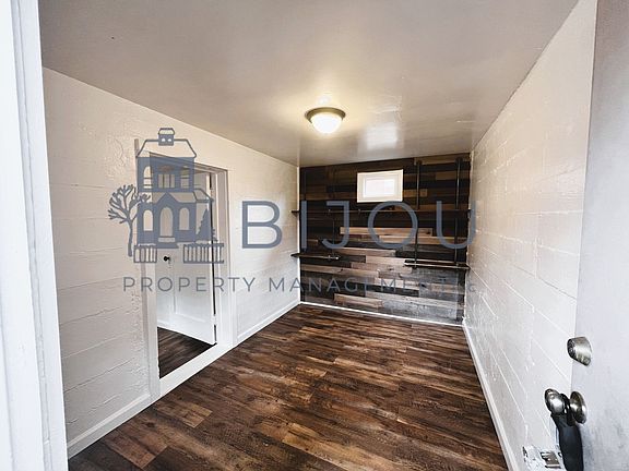 4th image of 238 N Prospect St