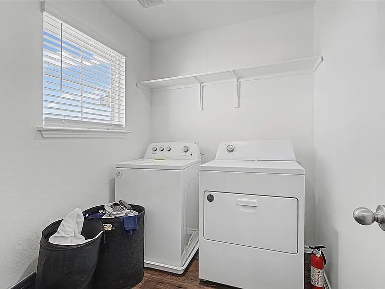 18517 Cremello Dr #B — Photo 10