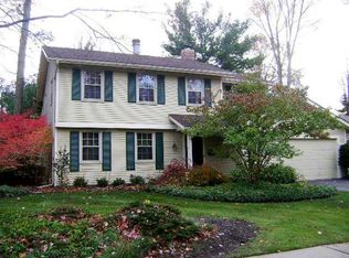6853 Fredericksburg Dr, Sylvania, OH 43560