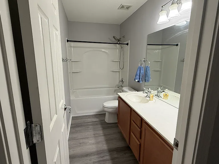 5431 N Hickory St — Photo 12