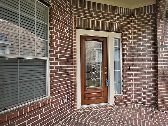 2nd image of 25339 Hall Meadow Ln