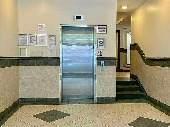 5th image of 309 Grand Ave #3