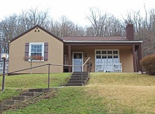 444 Utah Ln, Chester, WV 26034