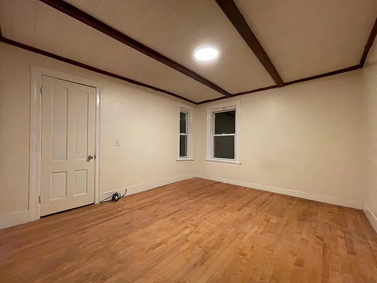 47 Maple St #1 — Photo 4