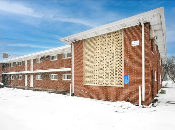 115 Dover Dr APT 13, Des Plaines, IL 60018
