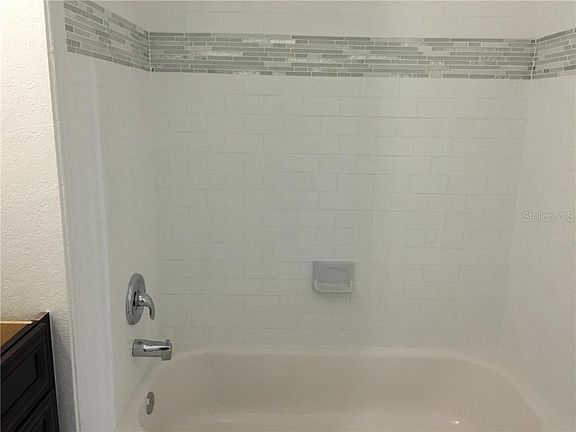4th image of 8837 Latrec Ave #5202
