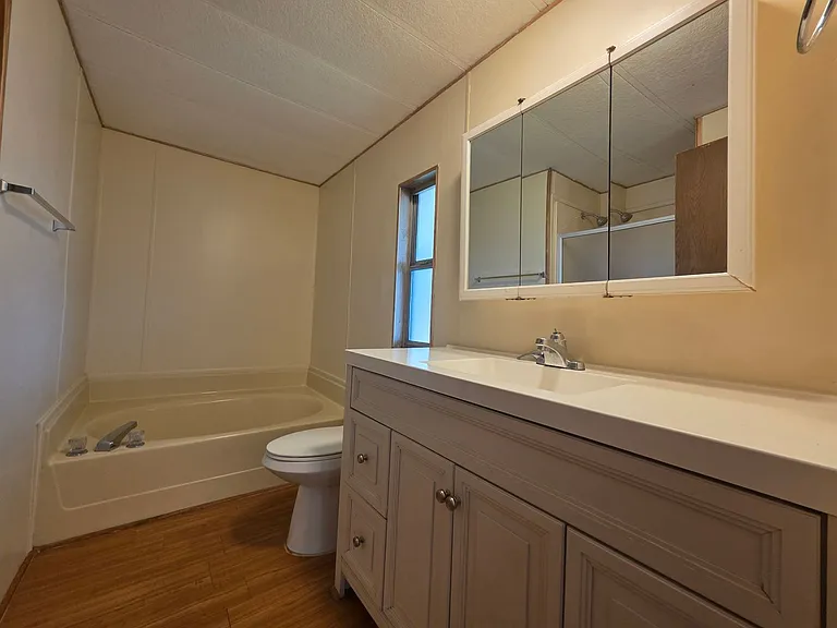 546 Roadrunner Dr — Photo 9
