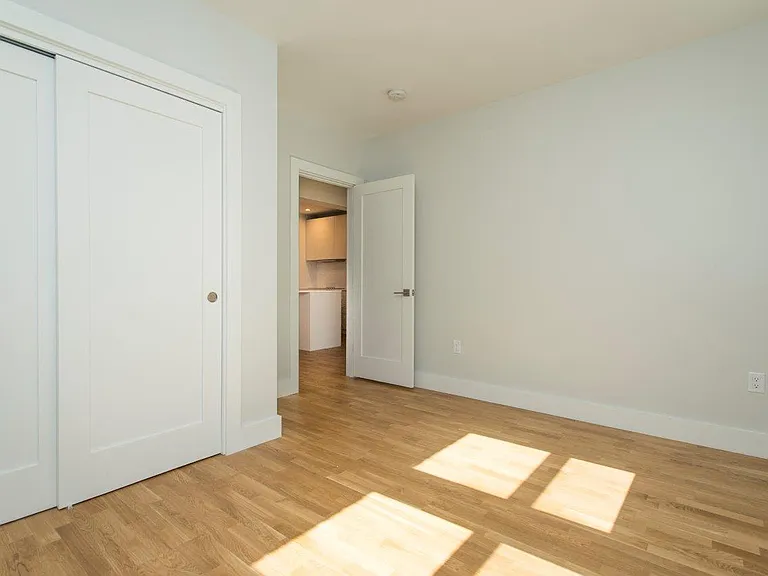 136 & 138 Highland Avenue — Photo 18