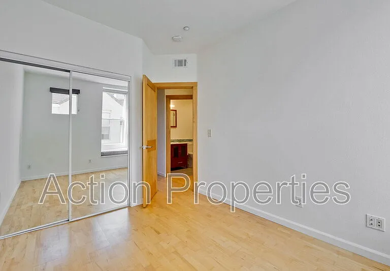 158 Holly Ct — Photo 35