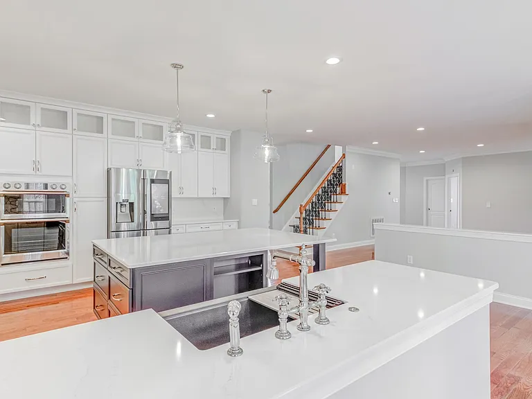 2041 Jadewood Dr — Photo 25