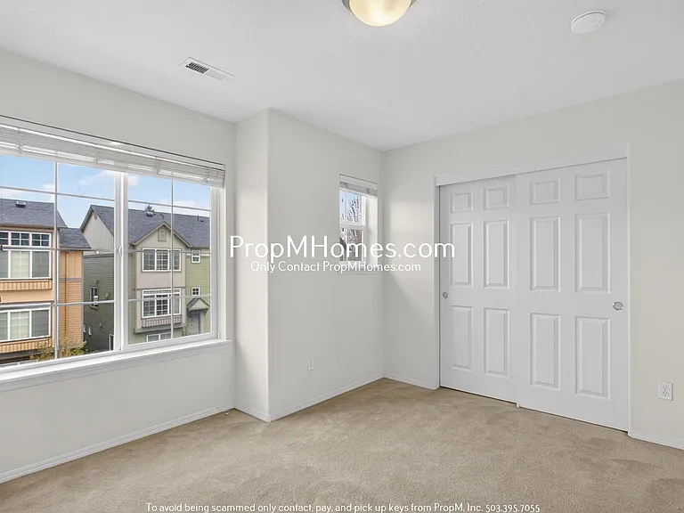 17042 Berkeley Ln — Photo 12