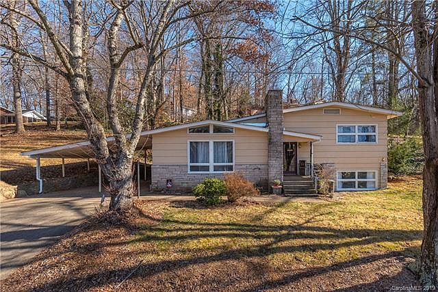 1st image of 65 Camelot Dr